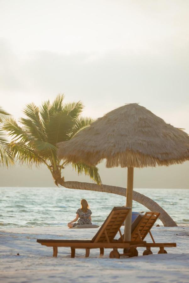 מלון Pagoda Beach The Secret Garden Koh Rong מראה חיצוני תמונה